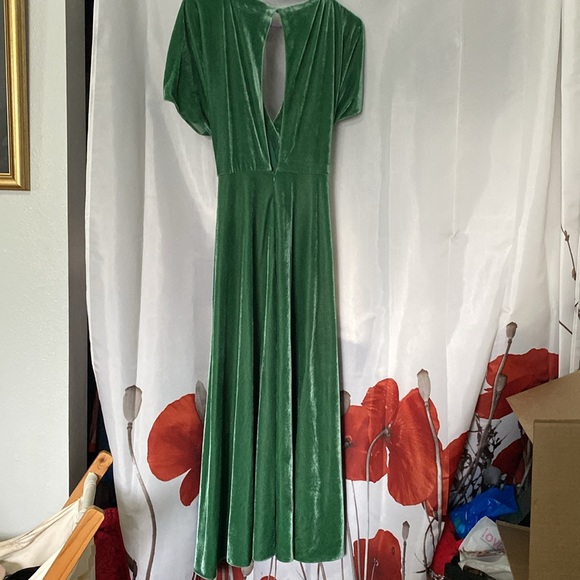 Zara size M velvet dress with open back. As new condition. - Picture 5 of 5